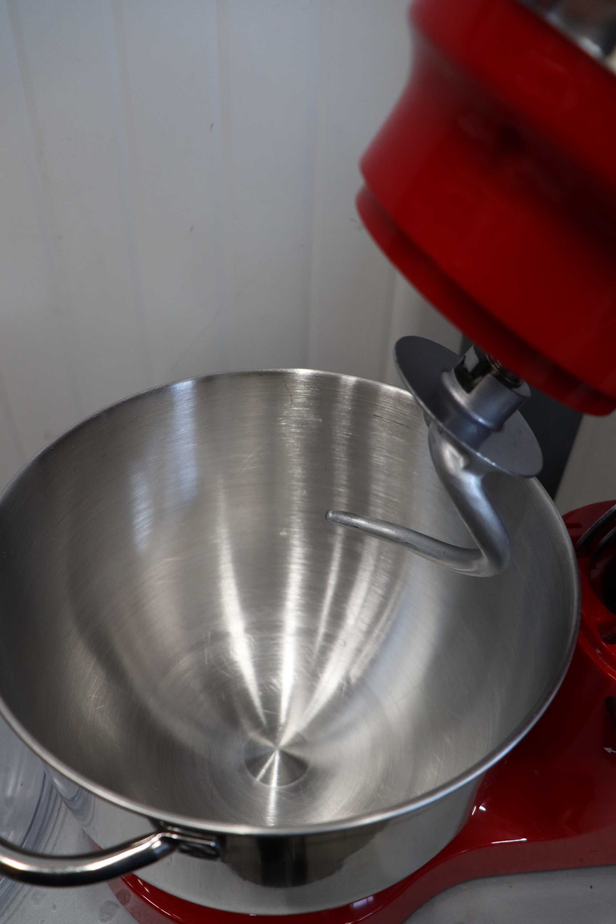 Aucma Електрически кухненски миксер, 6скорости, 3 бъркалки, 6.2L,1400W