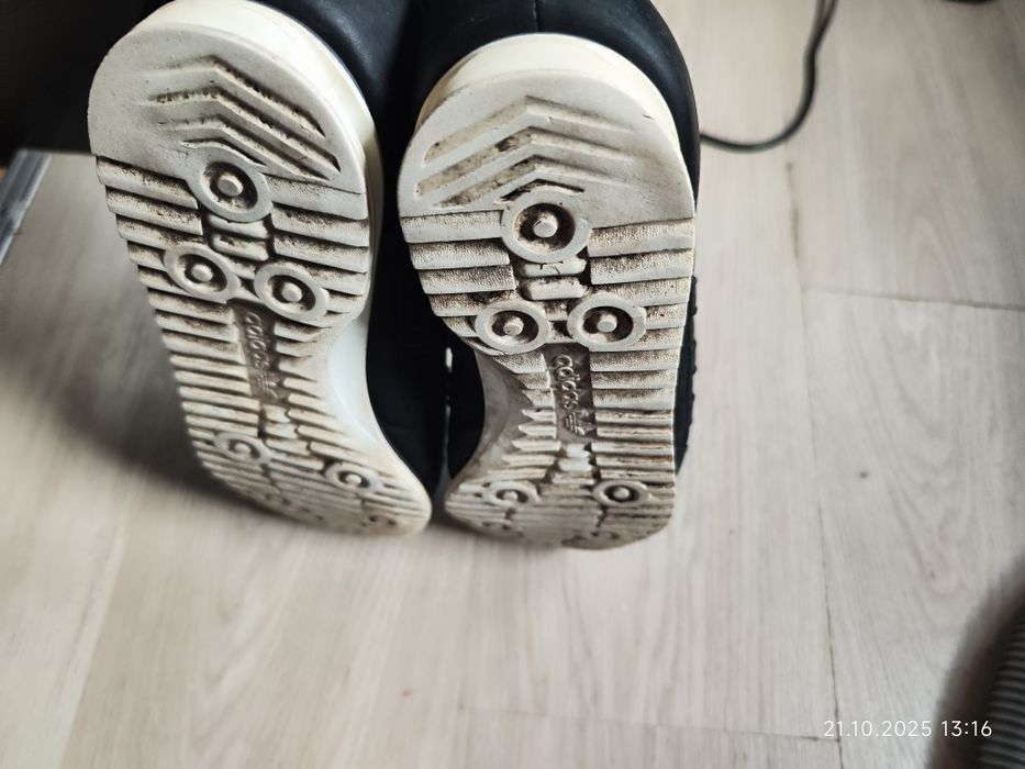 Pantofi sport adidas