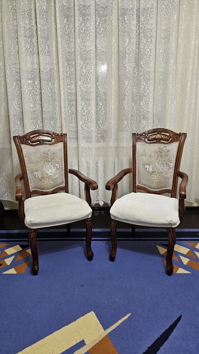 Стулья в гостиную