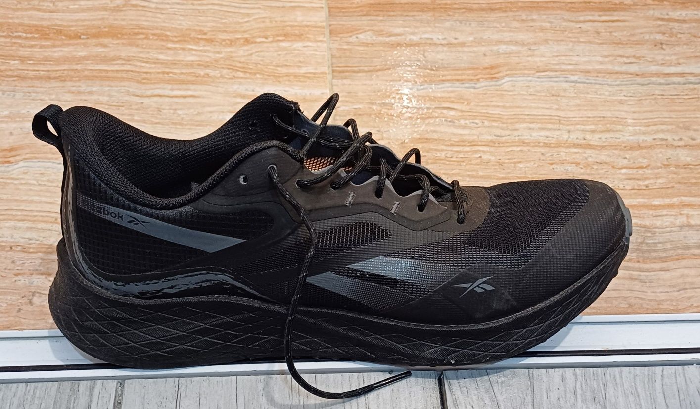 Маратонки REEBOK 43 номер