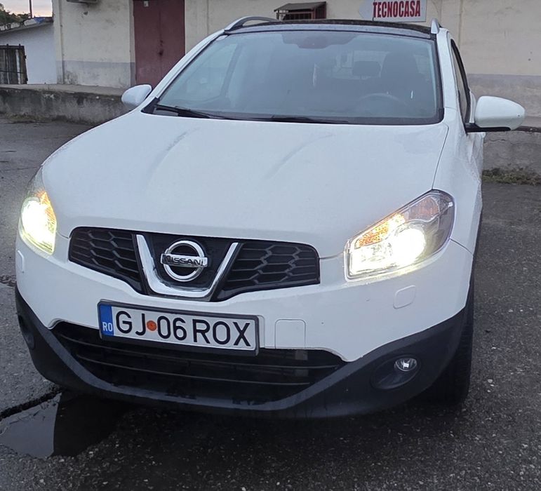 Nissan Qashqai/2012/panoramic/piele/camera/Keynes go