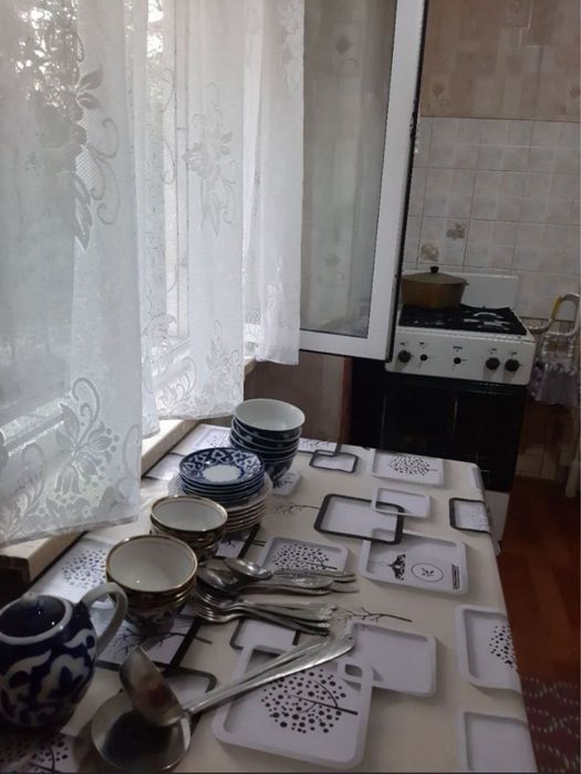 Яккасарай Кушбеги  1 хонали уй сотилади 2чи этаж 38 квадрат