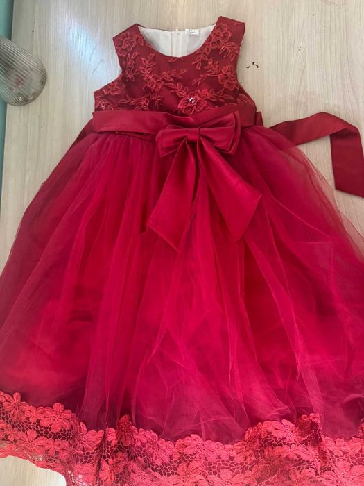 Детское платье красное на праздник