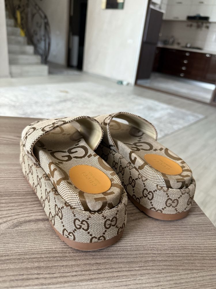 Papuci Gucci - marimea 38 , originali 100%