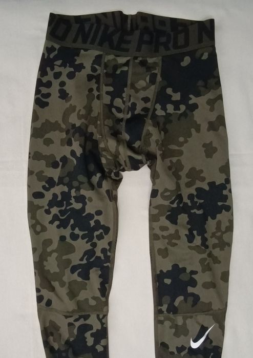 Nike PRO DRI-FIT Hyperwarm Tights оригинален клин L Найк спорт фитнес