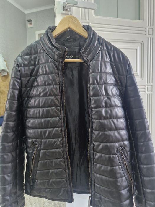 Продам срочно куртку мужскую кожаную хорошего качества!Размер м.