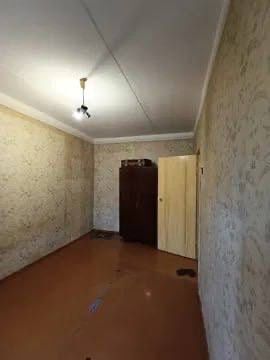 ЦУM 3/2/4 кирпич 2/6-балконоm Срочно 74m*2