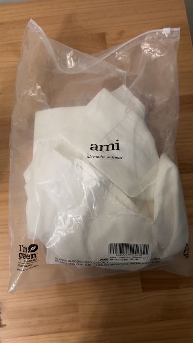 Cămașa Ami Paris *New Collection 2025*