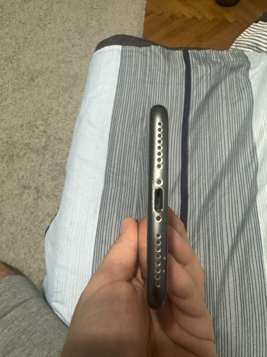 Vand ihone 8 plus 64 gb