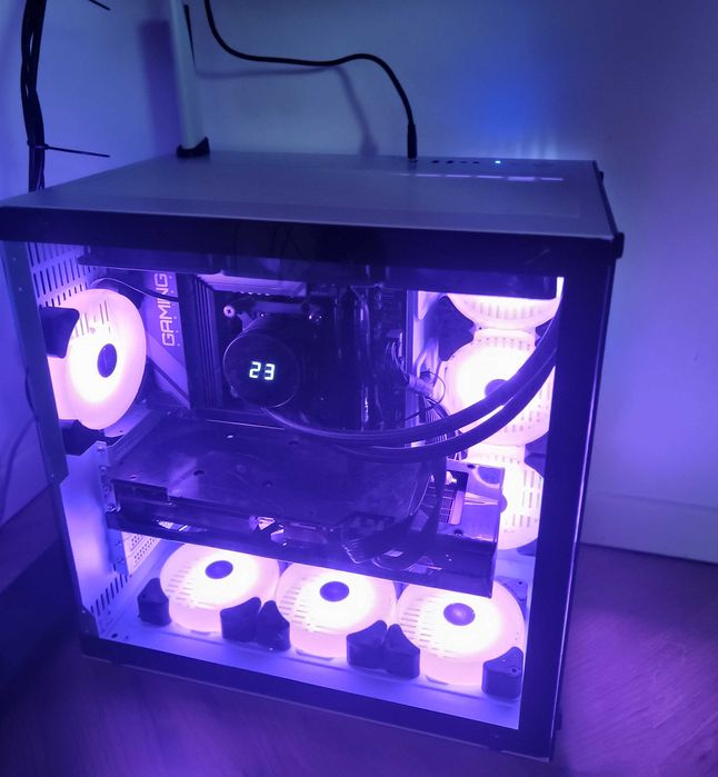 Gaming PC AMD Ryzen 5 7600X 32GB DDR5 AMD RX 6800 5 TB Storage