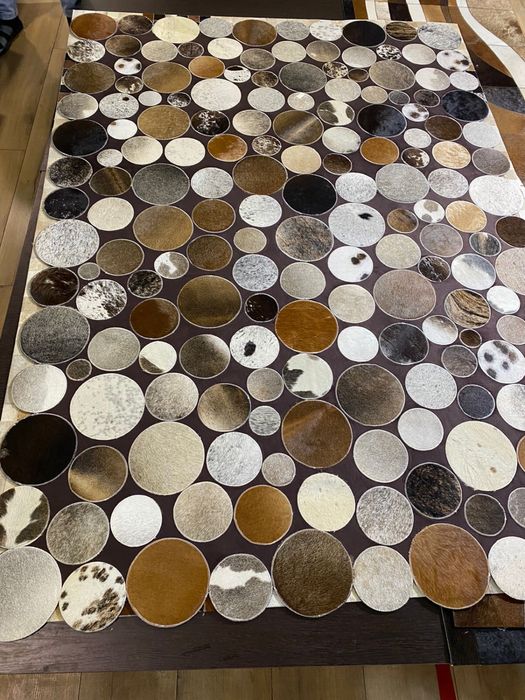 Продам шкуры, ковры, дорожки