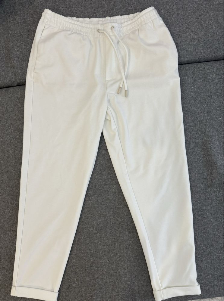 Продам белые штаны Zara