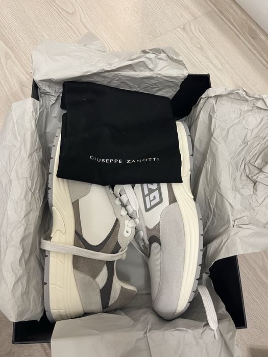 Мъжки обувки Guiseppe Zanotti в идеално състояние