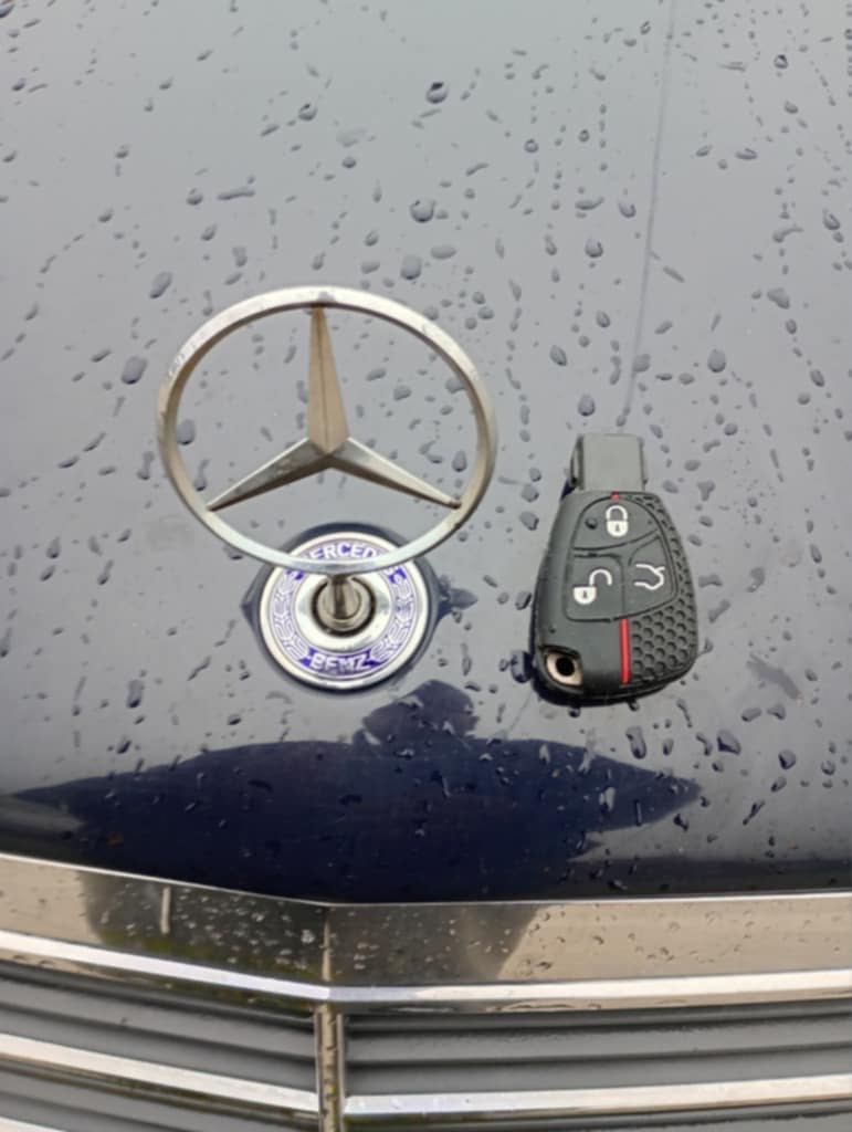 Mercedes w210  2001Г