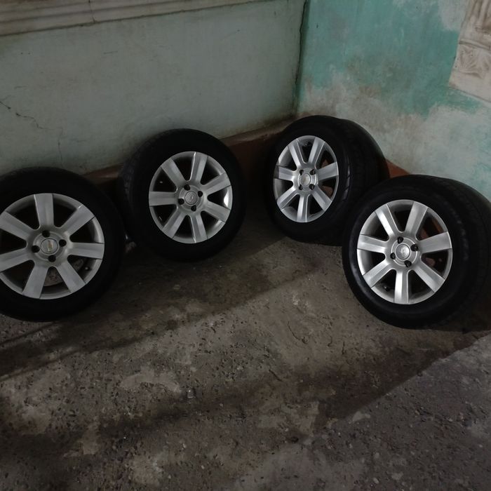 Сака диска сотилади. Балони ҳам ҳолати ўрта.