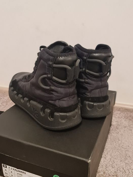 Vând ghete adidas Y-3 - model Kasabaru - mărime 43 1/3