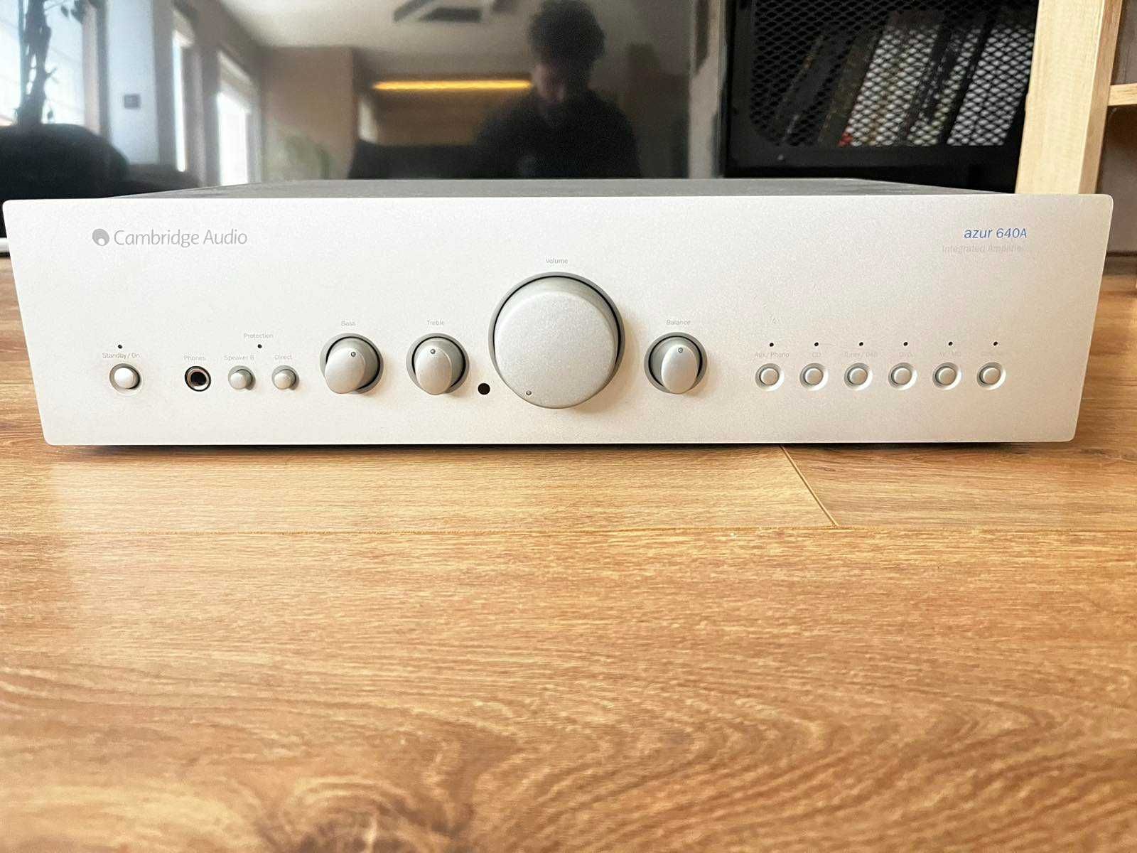 Интегриран Стерео усилвател Cambridge Audio Azur 640A
