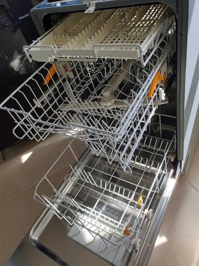 45см - Inox Miele Auto Open Съдомиялна - Частично Вграждане - Тясна