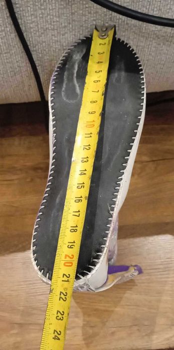 Patine artistice (nu Jackson și Edea), mărime 30-31