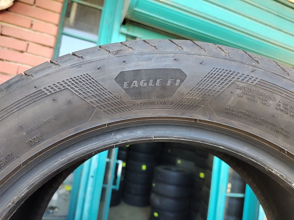 235/55/17 Goodyear летни