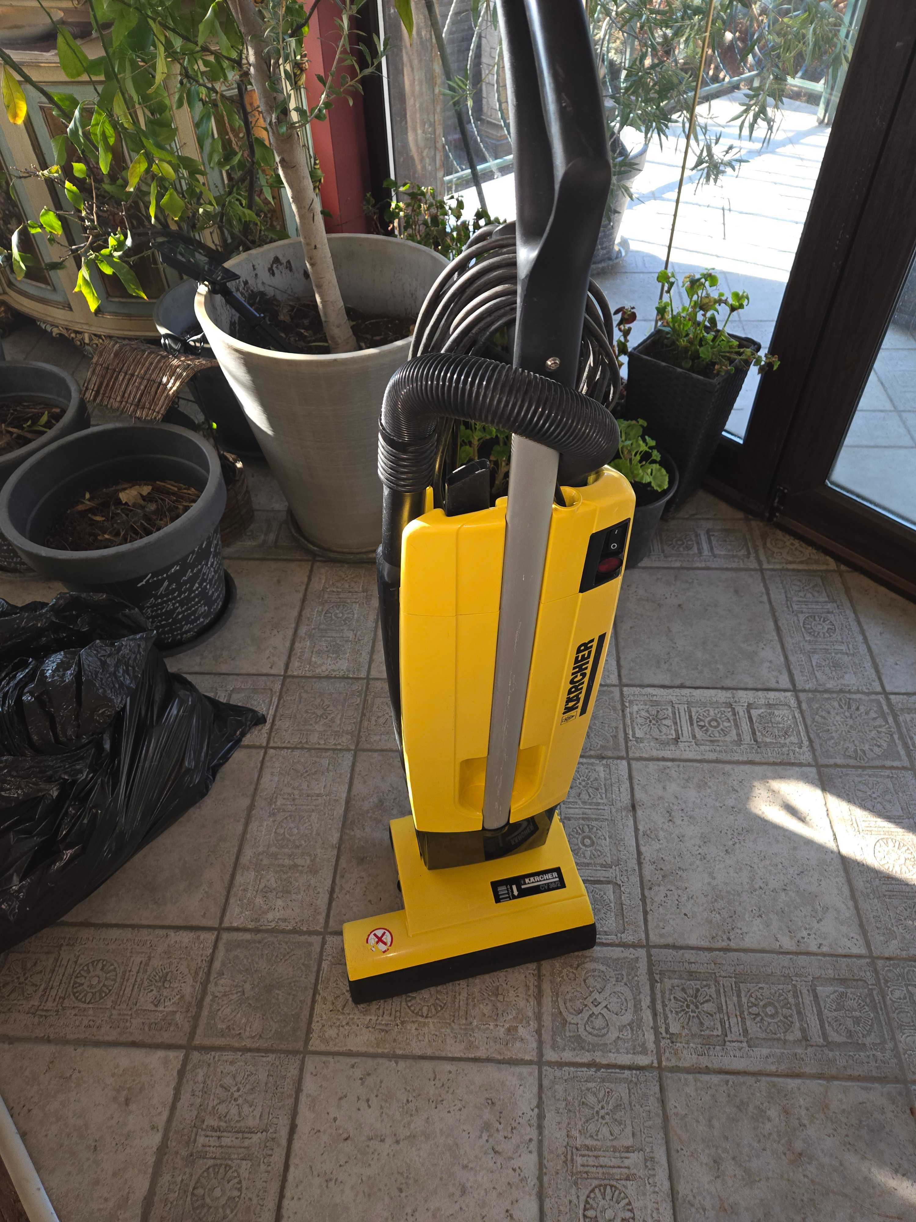 Прахосмукачка Kartcher professional CV 32/2