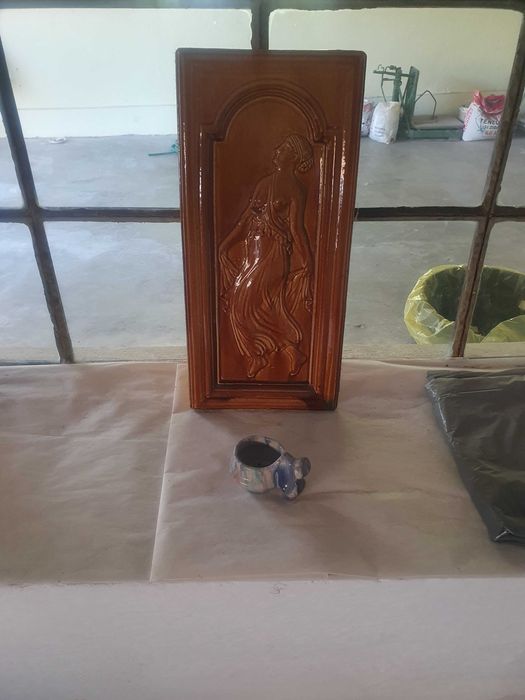 Diverse materiale pentru sobe din teracotă în stare nouă