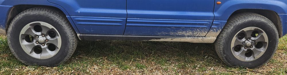 Jante cu cauciucuri r18 jeep grand cherokee, wrangler...