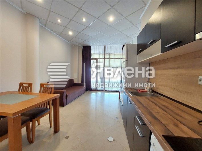 Двустаен апартамент в Слънчев  Бряг.