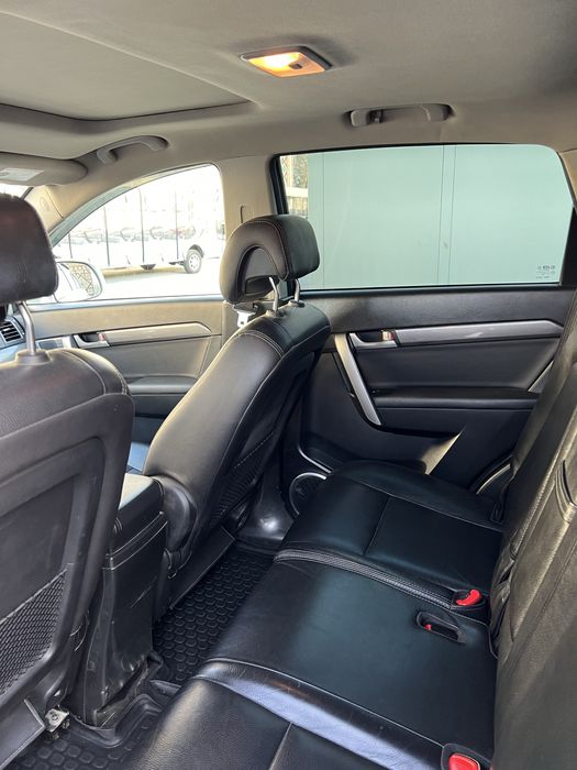 Captiva Каптива в отличном сострянии. Мотор 2.4 механика.