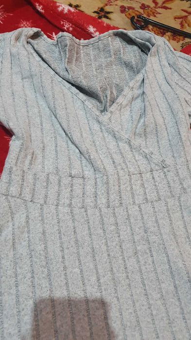 Rochie moale de iarna cu decolteu in V