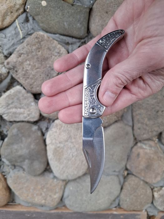 Метален сгъваем нож