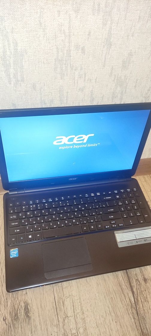 Продаю ноутбук Acer E1-532