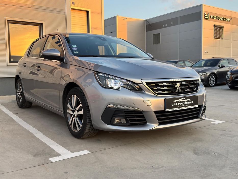 Peugeot 308 Allure,LedVision,LaneAss,FrontAss,KeyLessPack,Distributia Schimbată