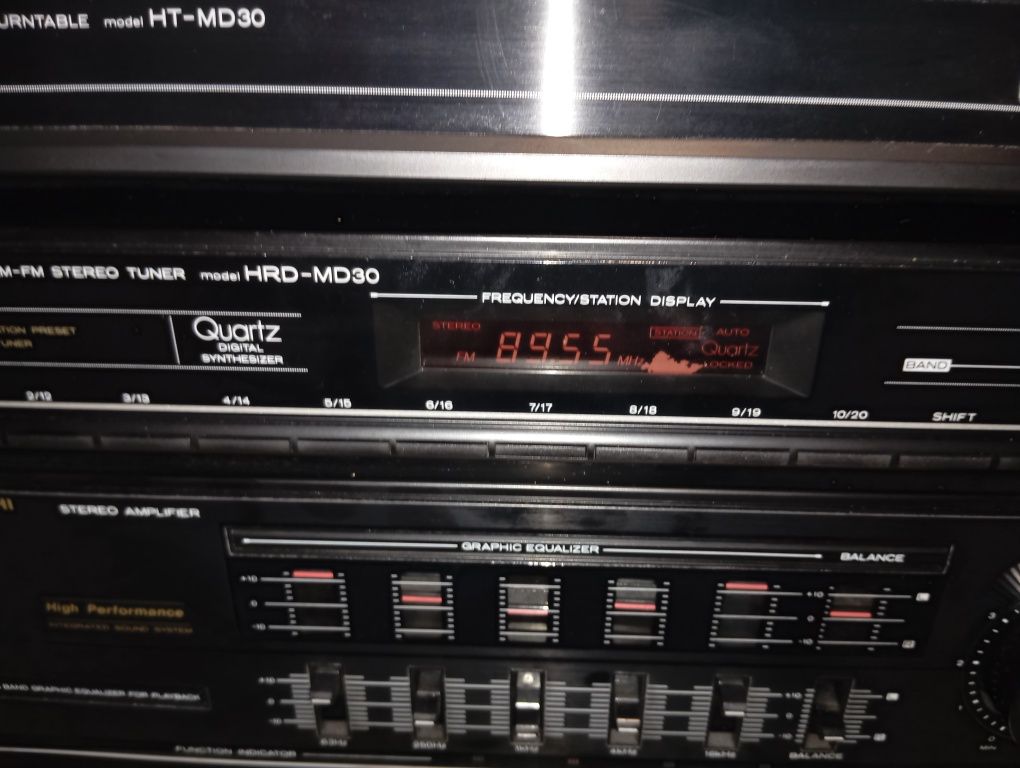 Уредба с грамофон Hitachi HRD-MD30