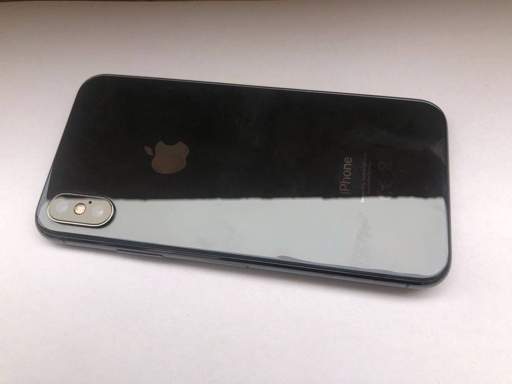 iPhone X 64 Gb - черен