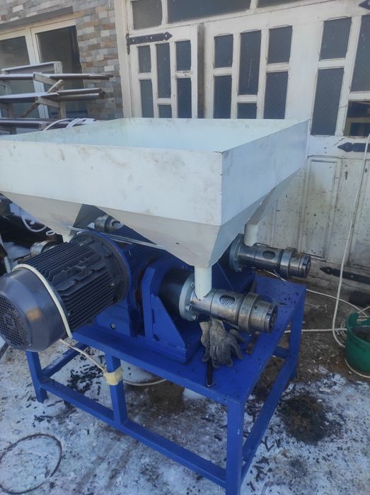 Reparatii presă ulei șnecuri site