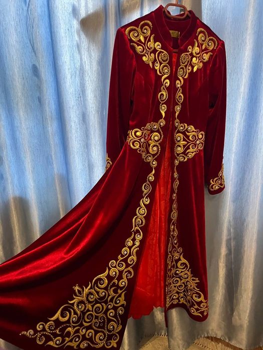 Комзол сатылады.