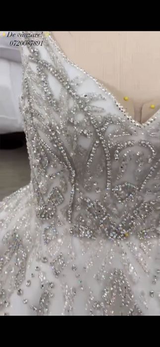 Rochie de mireasă făcută pe comanda deosebita
