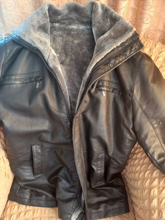 Продам мужскую куртка