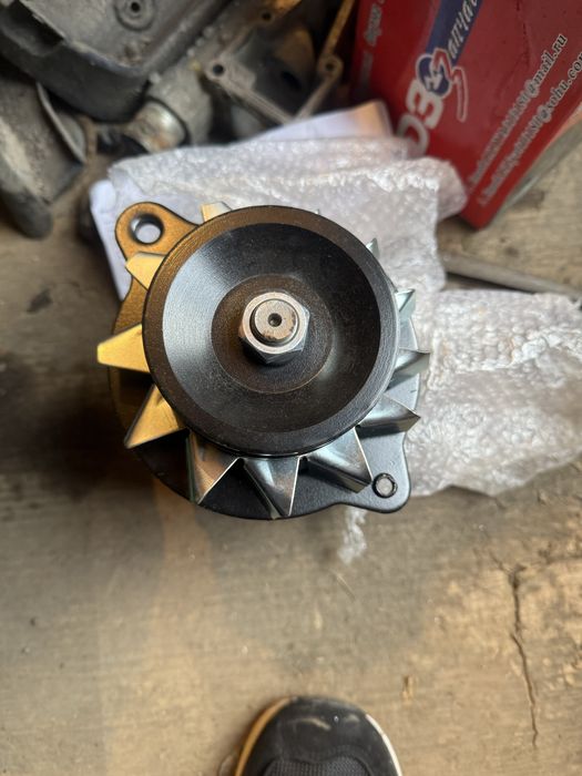 Продам новый генератор от трактора МТЗ 12 Вольт, 1150 кВт