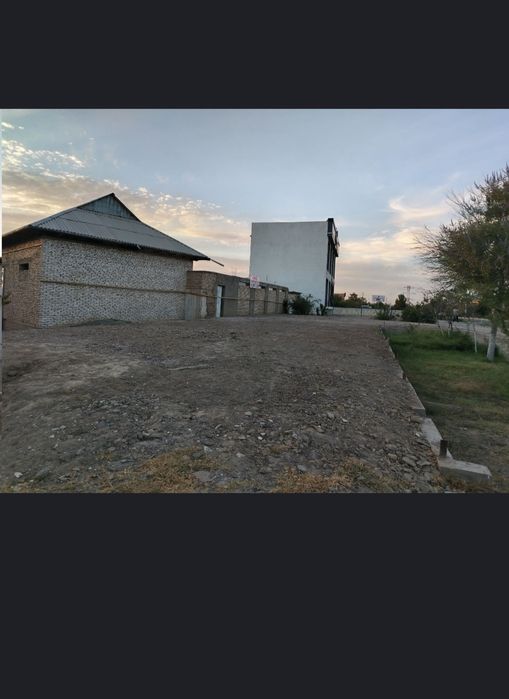 шахар марказидан уй карши шахар Уй сотилади Жайхун кучасида  жойлашган