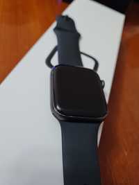Apple Watch 4 44mm чёрное