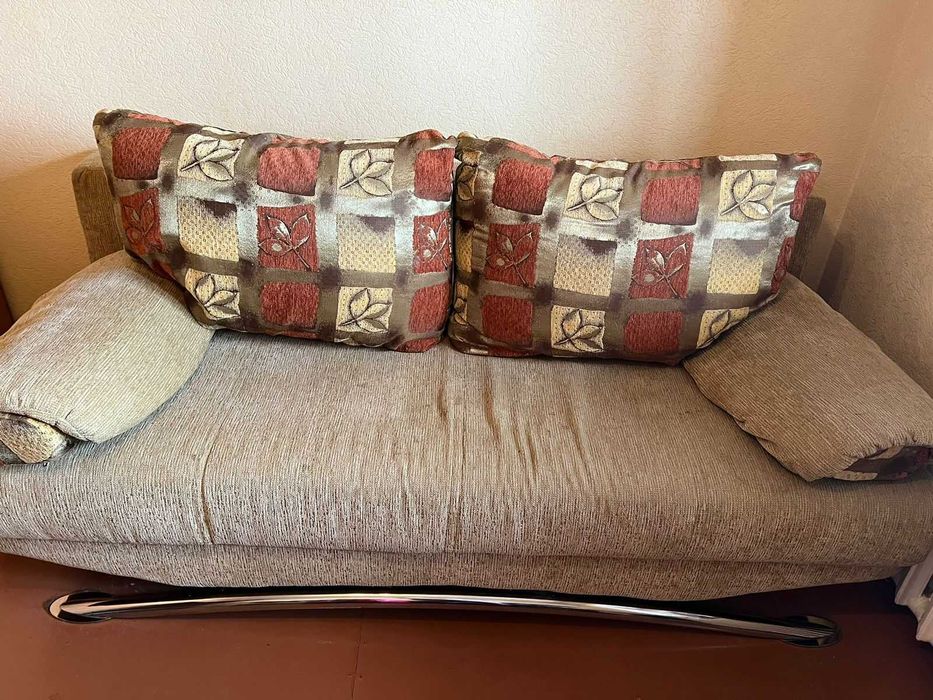 продам диван б/у