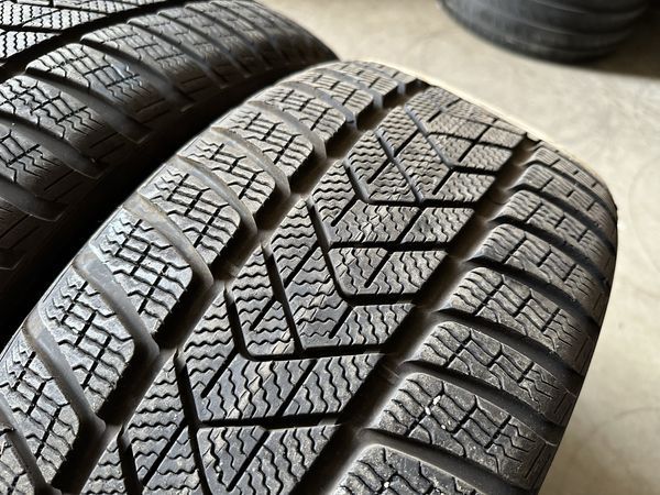 235/40/19 PIRELLI 4бр