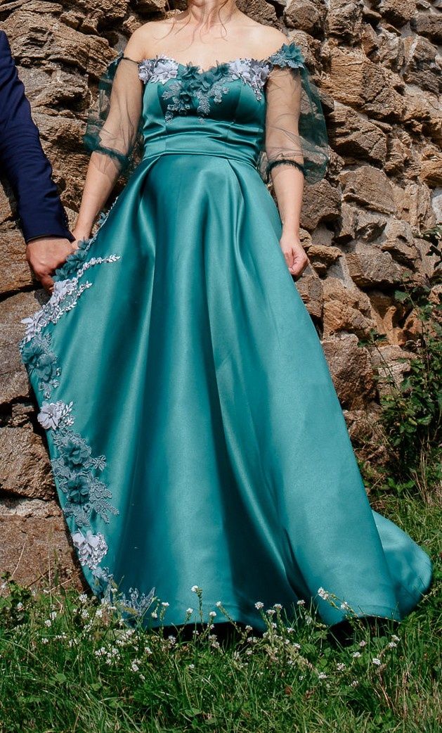 Rochie superbă smarald, ideală pentru nașă sau ocazii speciale