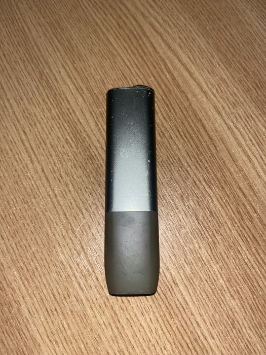 Vand un aparat iqos iluma utilizat