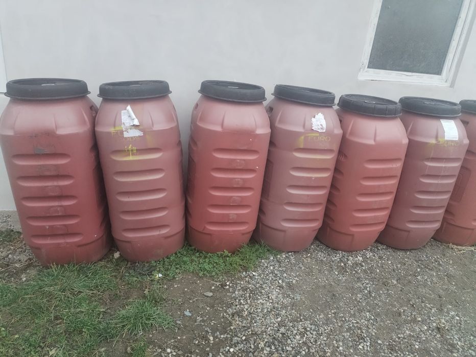 Butoaie plastic 220l