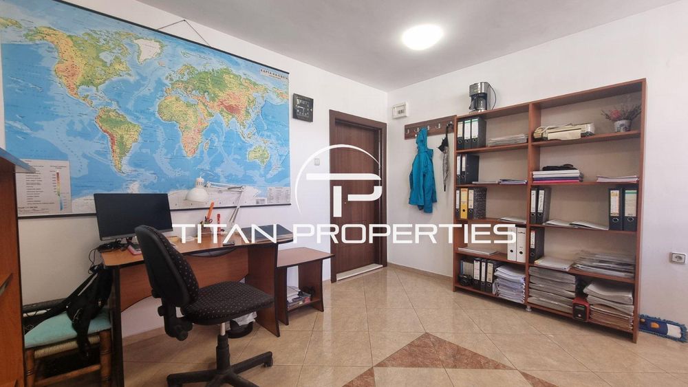 Продава се Офис в Пловдив, Център - 25 кв.м за 2200 €/кв.м - Снимка #1