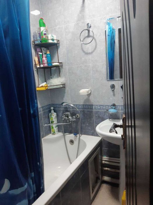 Продаётся квартира 3/1/4 с ремонтом. В посёлке Улугбек (Набережная).