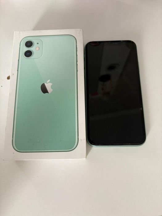 Продам  айфон 11